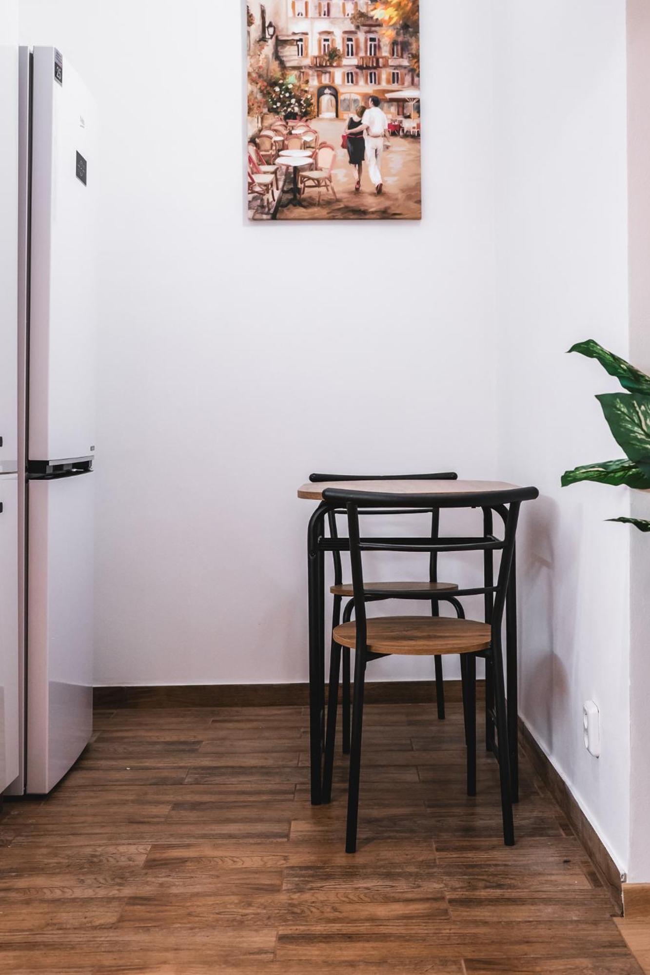 Swanky Retreat Praag