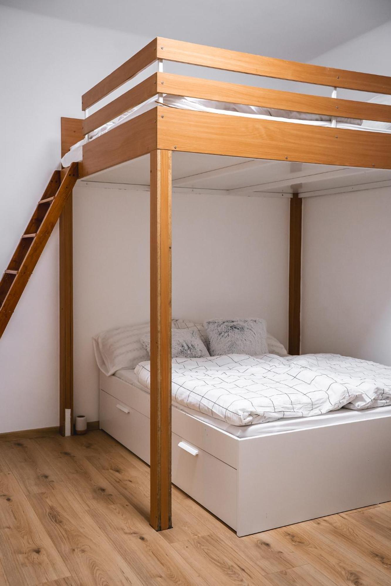 Swanky Retreat Appartement Praag